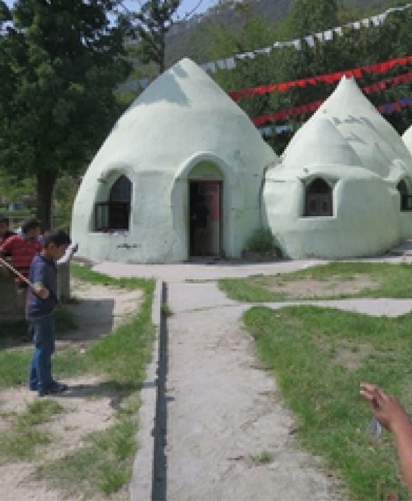 FOR IMMEDIATE RELEASE: MAY 5, 2015 Superadobe/Earthbag Orphanage Withstands Nepal Earthquake